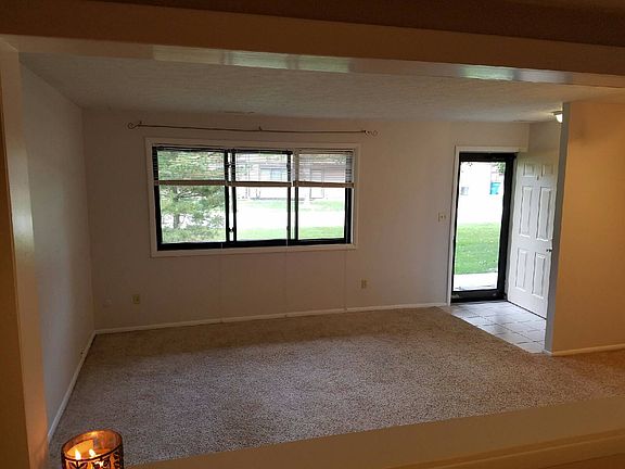 Lving Room From Kitchen