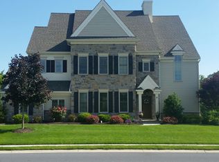 339 Millpond Dr, Lititz, PA 17543