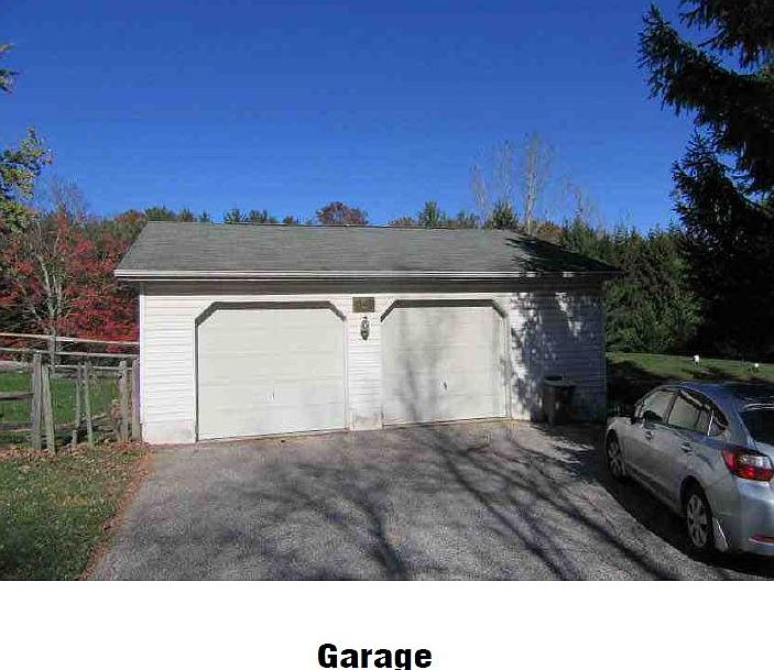 2nd image of 1848 Fairmount Rd