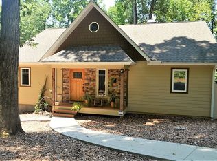 407 Meredith Lake Rd, Townville, SC 29689