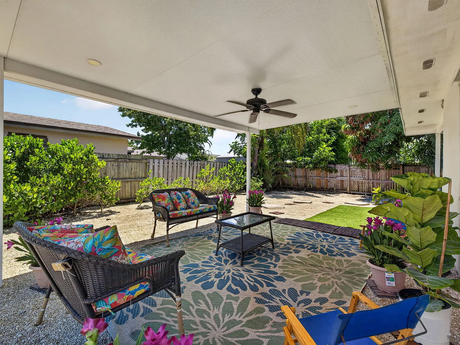 3 bed, 2.0 bath, 1488 sqft, $3,450 — Photo 2