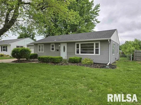 3415 N Brennan Dr, Quincy, IL 62301