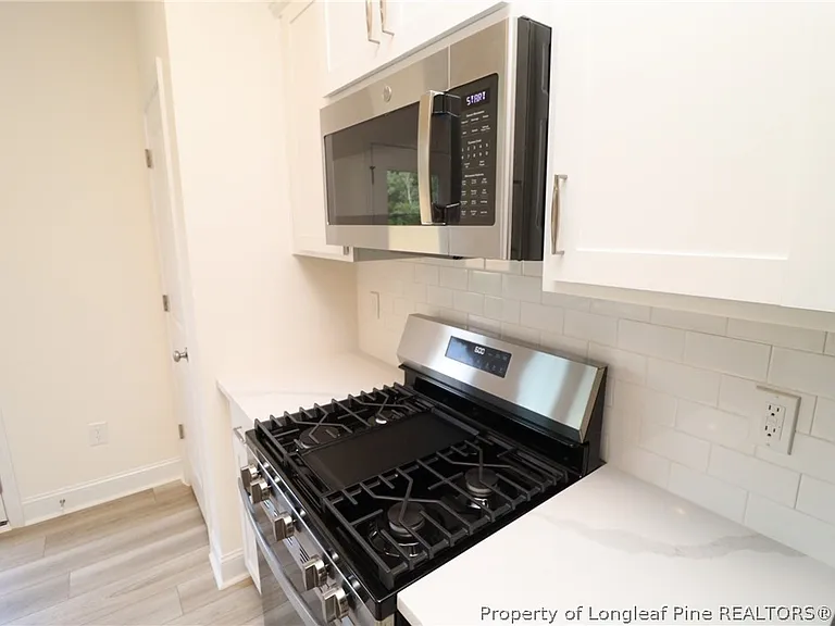 961 Kensley Grove Ln — Photo 12