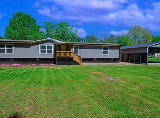 608 Freeman Ave, Daingerfield, TX 75638