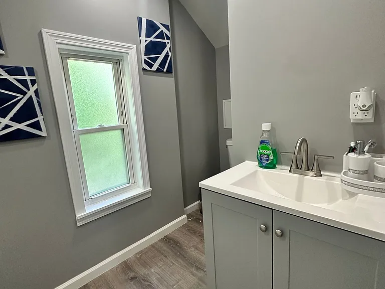 189 Putnam St — Photo 20