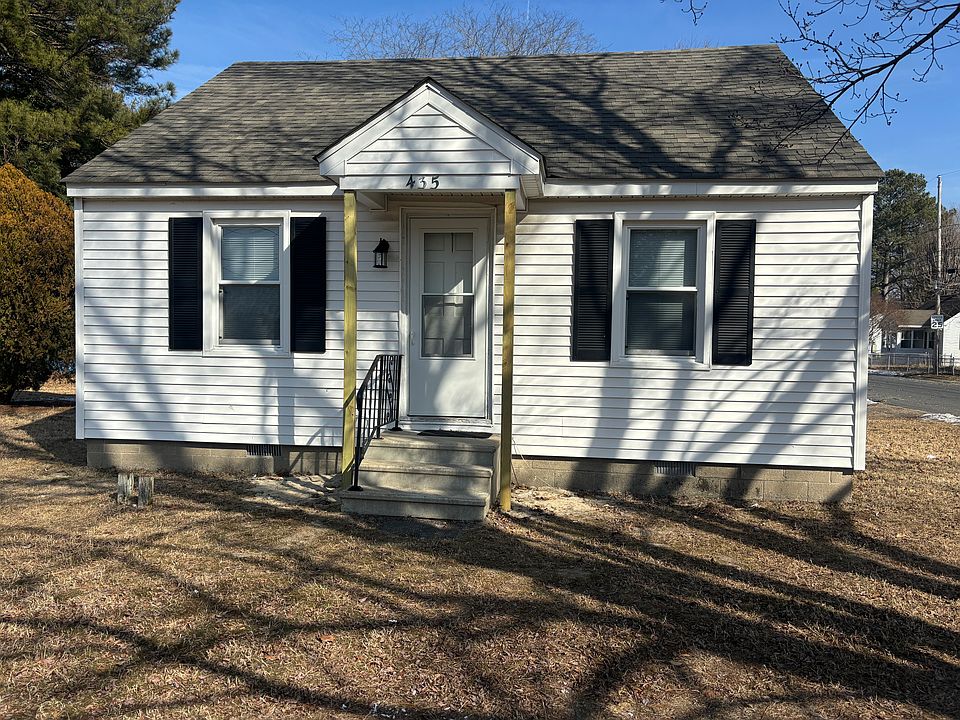 1st image of 435 E College Ave