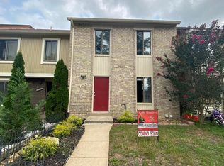 2908 Cambridge Dr, Woodbridge, VA 22192