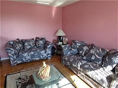 4th image of 2343 Blue Jay Dr