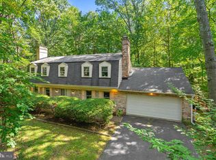 2403 Bugle Ln, Reston, VA 20191