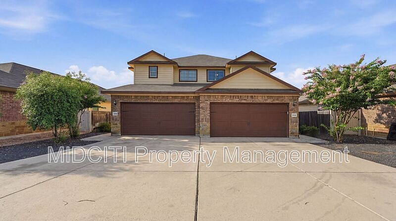 1st image of 1134 Renee St