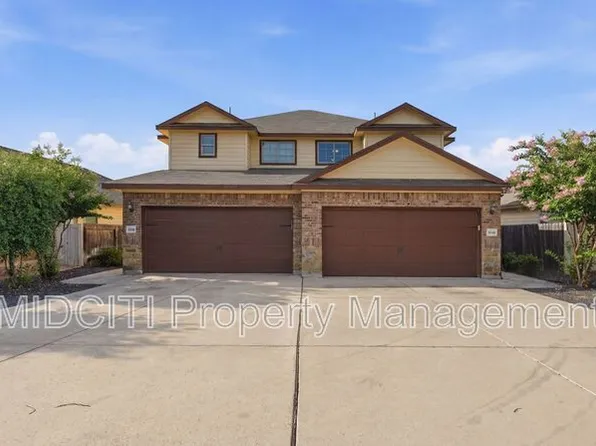 1134 Renee St, Seguin, TX 78155