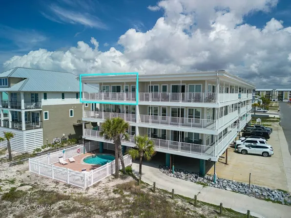 118 38th St #13, Mexico Beach, FL 32456