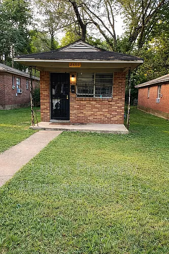 2455 Douglass Ave Photo 1
