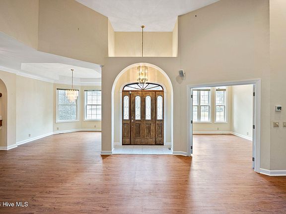 3rd image of 1834 Quail Point SE
