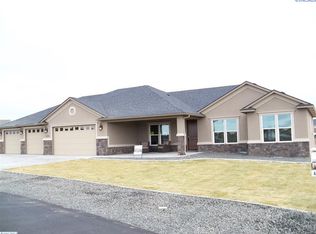 11301 Woodman, Pasco, WA 99301