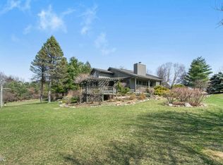 5897 Usborne Rd, Freeport, MI 49325