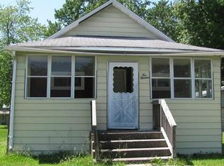 211 Poag Ave, South Roxana, IL 62087