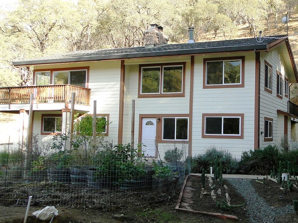 1st image of 1 Crestview Dr