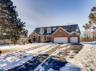 18 Maple Ridge Ln, Yorkville, IL 60560