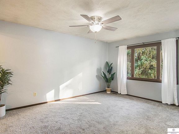 4th image of 4657 Schroeder Dr