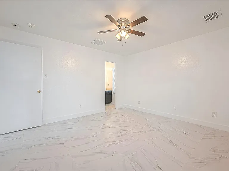 20939 Young Meadows Way — Photo 12