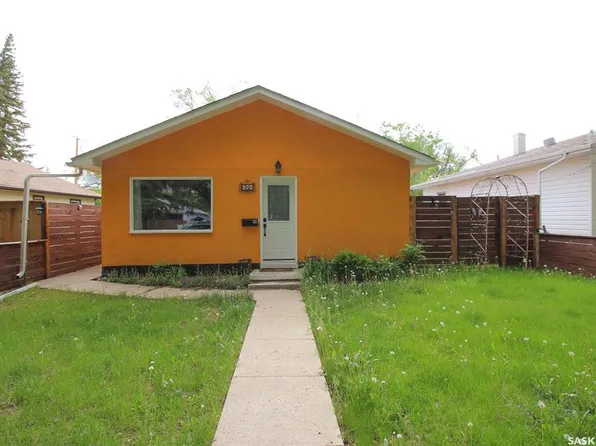 688 1st STREET W, Shaunavon, SK S0N 2M0