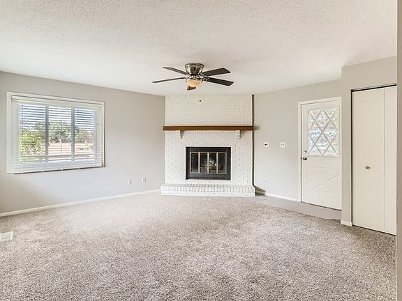 4th image of 3399 Emerald Dr
