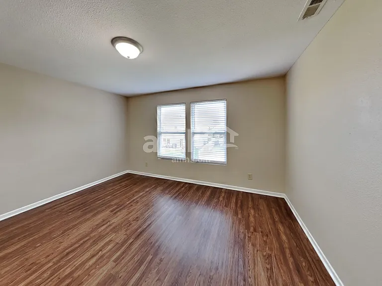 8465 Wanda Lake Dr — Photo 18