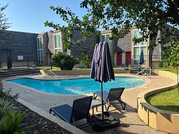 3rd image of 16120 Stuebner Airline Rd APT 603