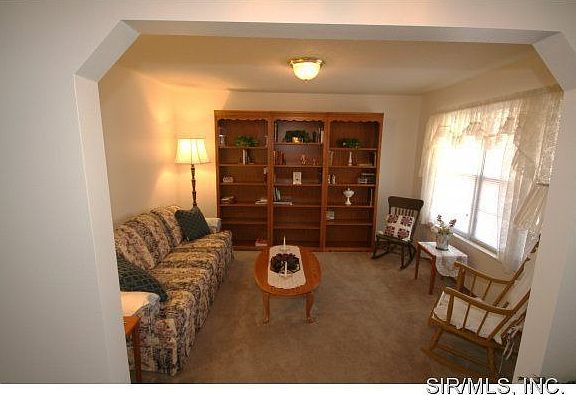3rd image of 1546 Peach Orchard Ln
