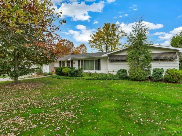 4050 David Rd, Williamsville, NY 14221