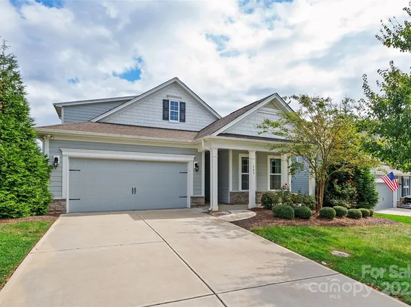 383 Secretariat Dr, Iron Station, NC 28080