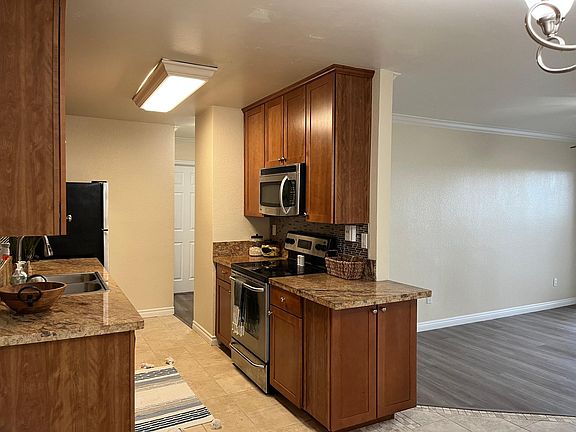 3rd image of 13263 Rancho Penasquitos Blvd #K102