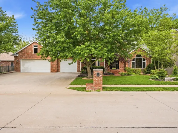 1702 S Fairview Rd, Columbia, MO 65203