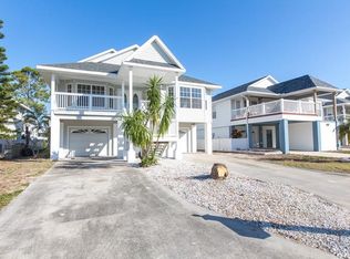 240 125th Ave, Treasure Island, FL 33706