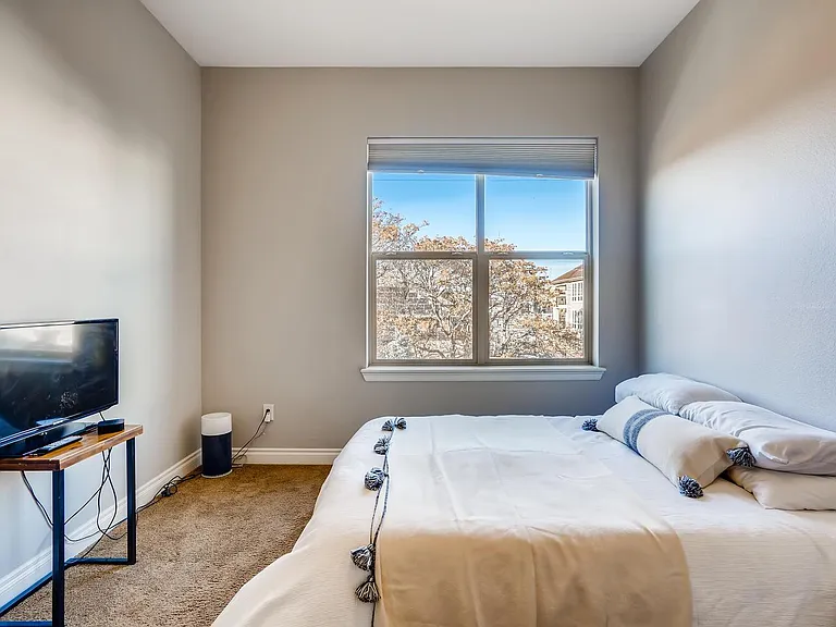 1700 N Emerson St #308 — Photo 10