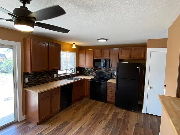 4225 Hummingbird Dr — Photo 5