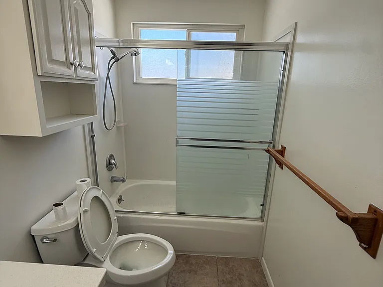 4765 Serra Ave — Photo 20