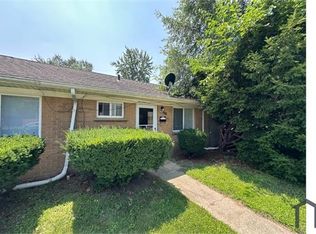 34507 Glenwood Rd, Wayne, MI 48184