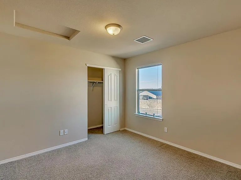 7421 Red Cedar Dr — Photo 18