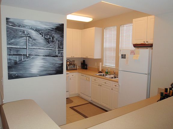 5th image of 1912 Whitemarsh Way #1912