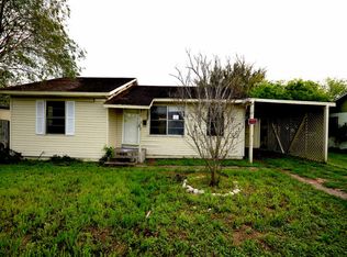 1303 E Lott Ave, Kingsville, TX 78363