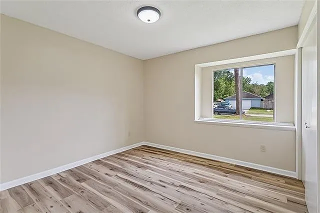 408 Cardinal Dr — Photo 11