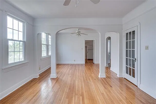 3 bed, 1.5 bath, 1489 sqft, $2,100 — Photo 3