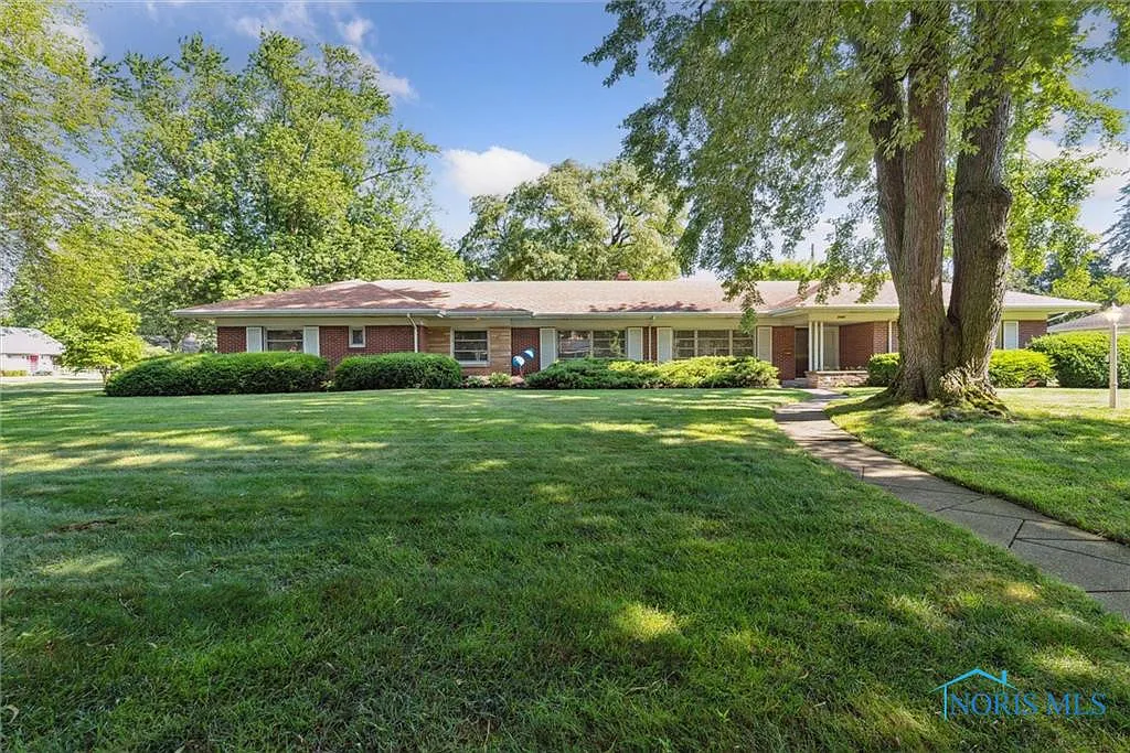 3468 Hughes Blvd photo 1