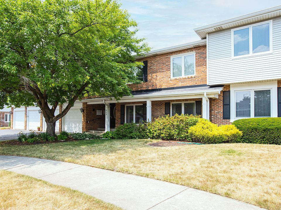629 Dana Ct APT A, Naperville, IL 60563 Zillow