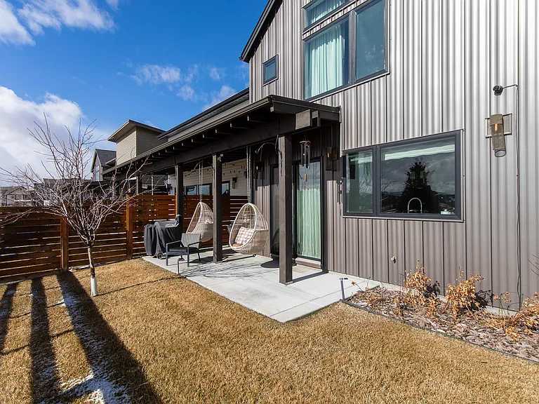 5468 Westmorland Dr — Photo 41