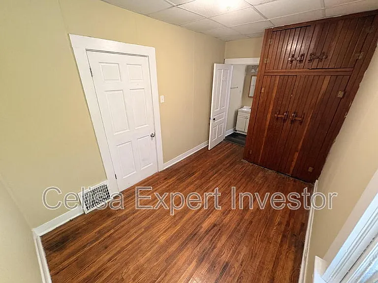 3201 Dinnen Ave — Photo 5