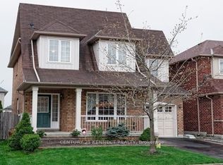 18 Pinecrest St, Markham, ON L6E 1C8
