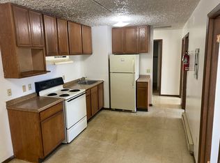 527 - 437 Sumner (Judson), Akron, OH 44304